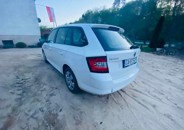 Skoda Fabia cena 27500 przebieg: 255000, rok produkcji 2017 z Sławków małe 22